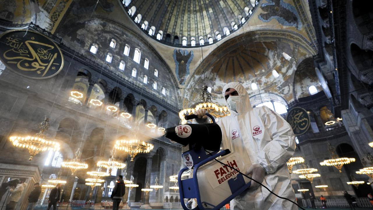 Ramadan cleaning at Hagia Sophia