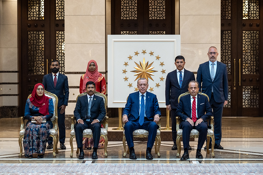 Turkish President Erdoğan receives credentials from new ambassadors