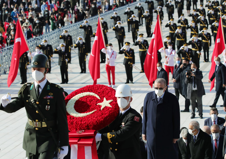 Erdoğan visits Anıtkabir, promises to achieve Turkish century vision