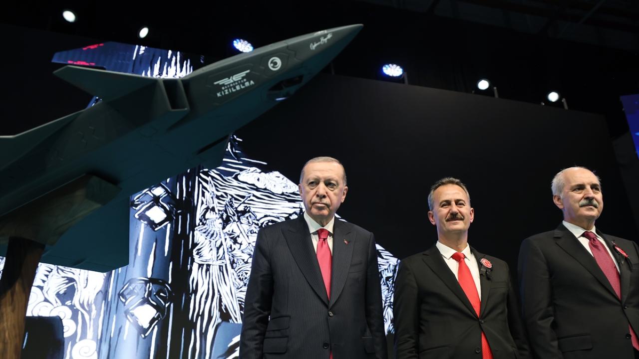 Erdoğan attends SAHA EXPO, highlights Türkiyes defense advancements