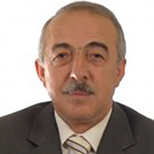 Turhan Özlü