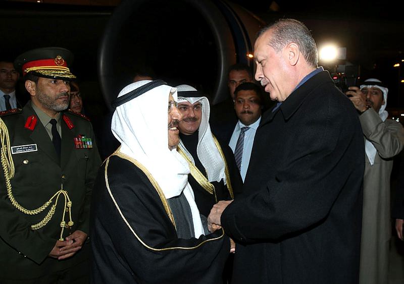Cumhurbaşkanı Erdoğan’dan Kuveyt Emirine jest