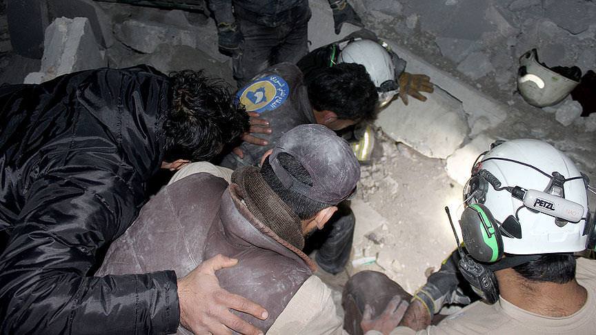 Halep’te camiye hava saldırısı: 58 ölü