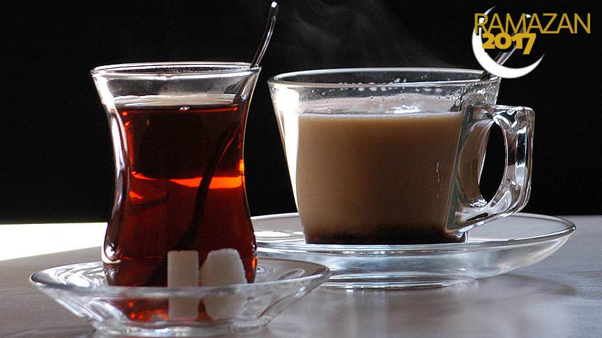 ’Demli çay, kahve ve asitli içecekle oruç açmayın’