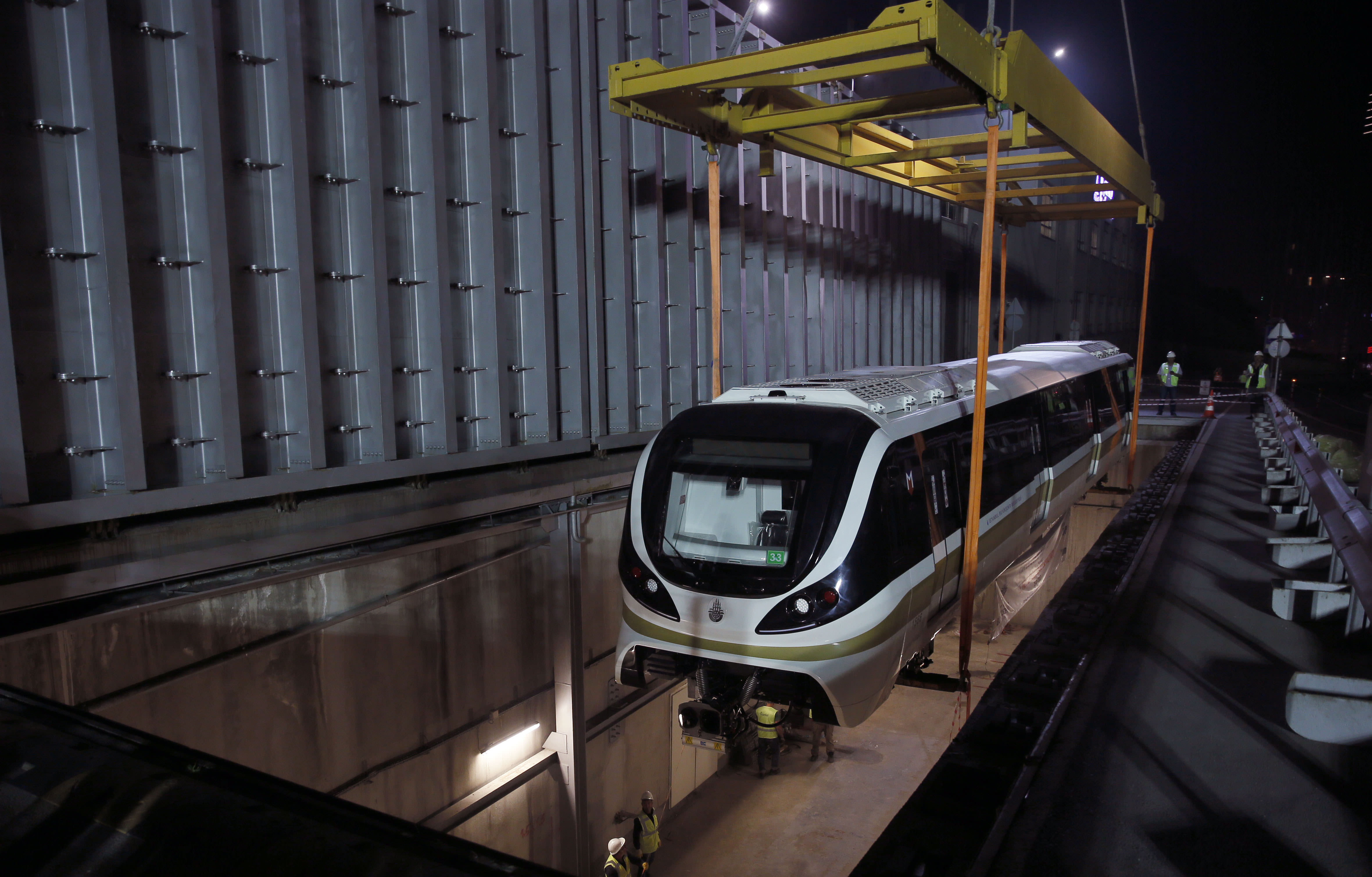 Hacı Osman- Yenikapı Metro Hattında sürücüsüz vagonlar raylara indi