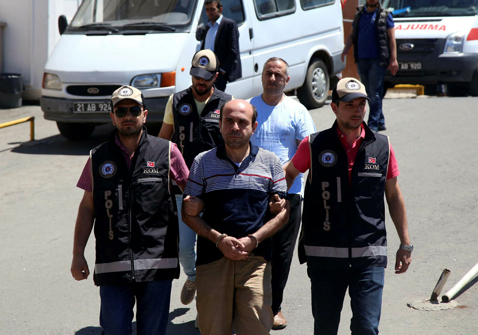 FETÖ- HDP işbirliğiyle teröre gönderilen gençler iddianameye girdi