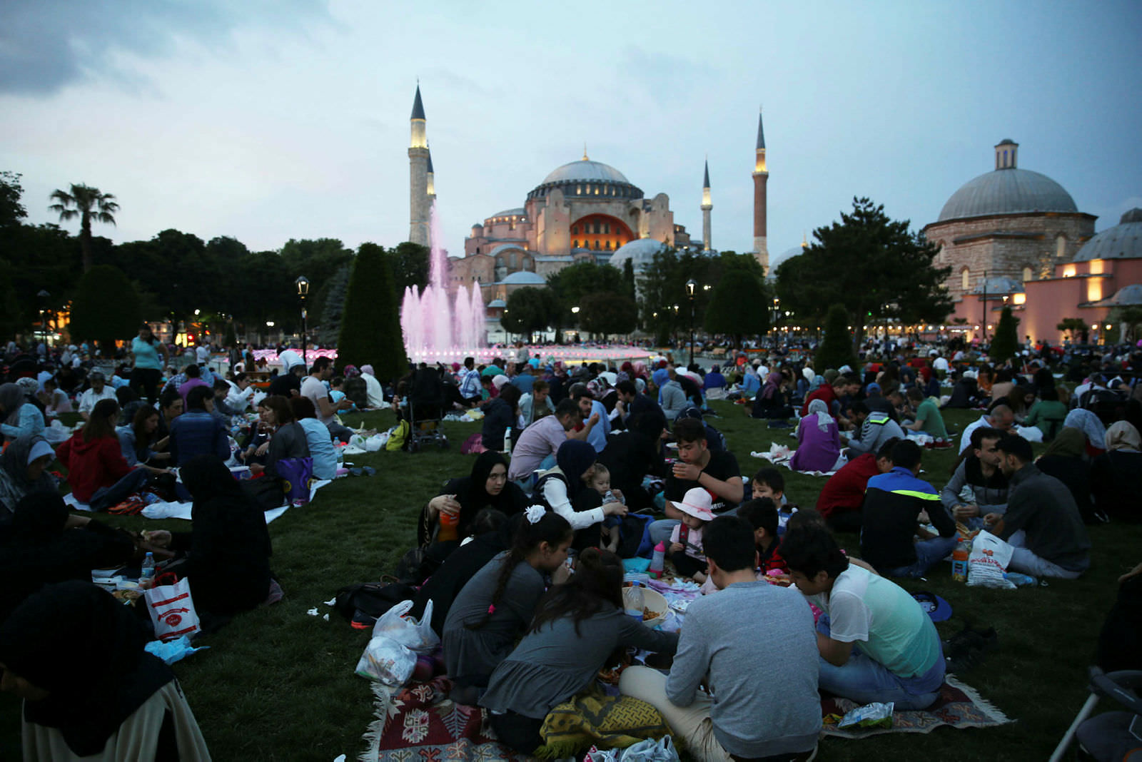 Bir Başkadır İstanbul’da Ramazan