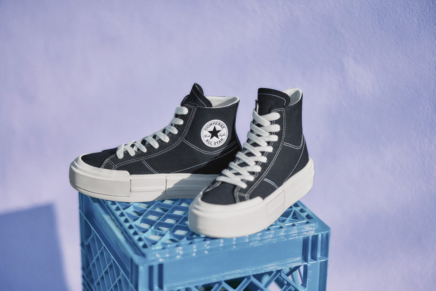 Yeni Chuck Taylor All Star Cruise Klasik Bir Tutumla Eskiyi ve Konforu Harmanlıyor!