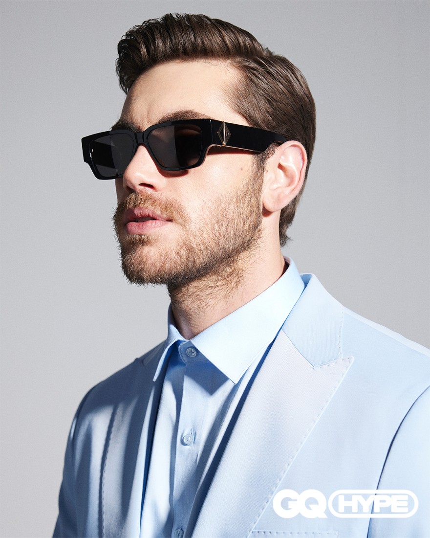 Neo Centilmen Emre Bey