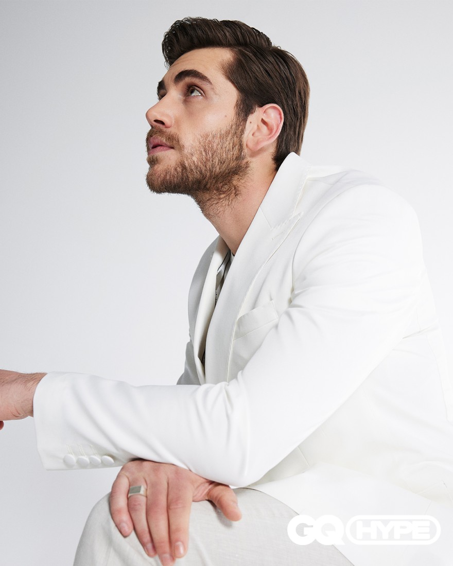 Neo Centilmen Emre Bey