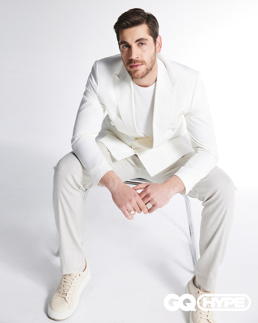 Neo Centilmen Emre Bey