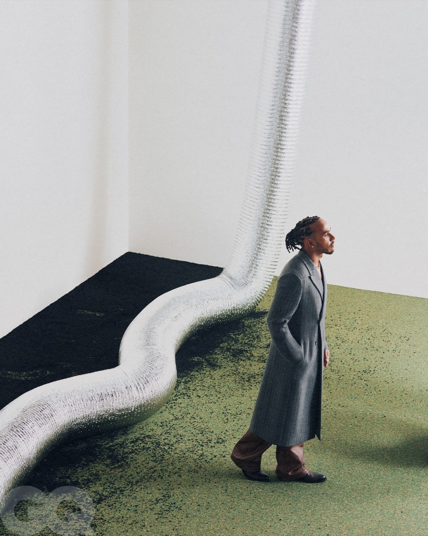 Lewis Hamilton Şerit Değiştiriyor