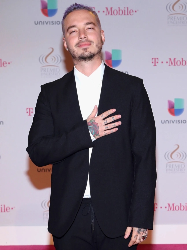 J Balvin dövmeleri