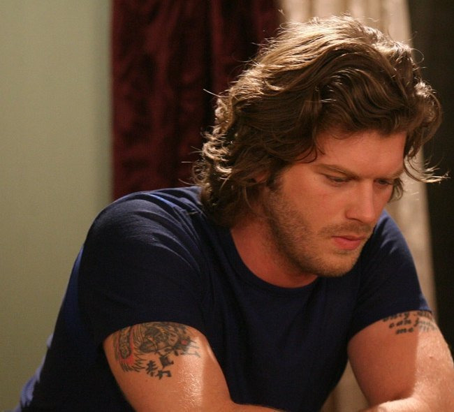 Kıvanç tatlıtuğ uzun saç