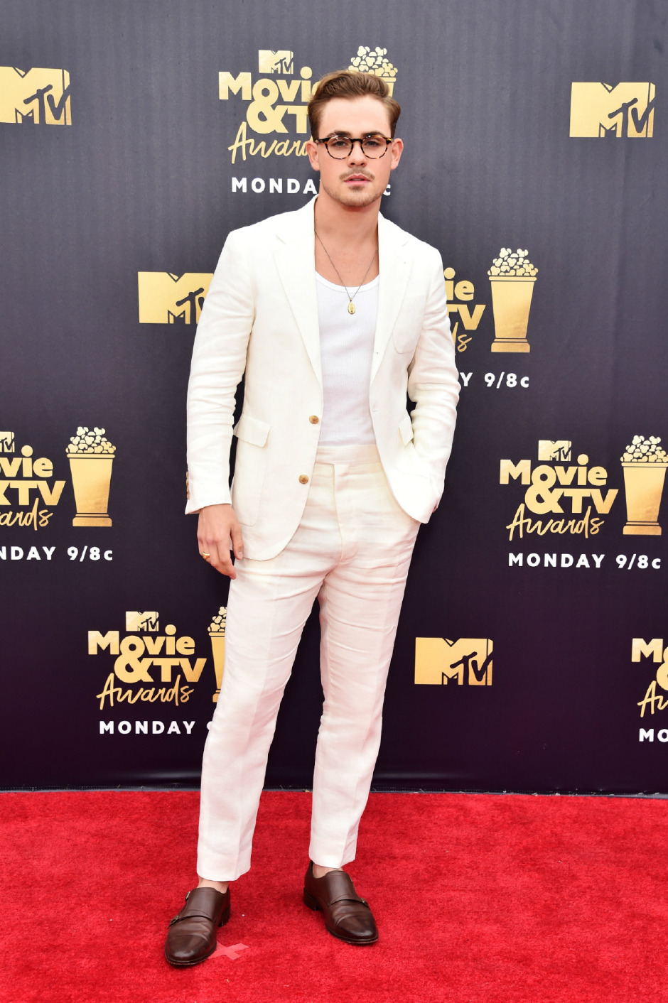 Парень 2018. Dacre Montgomery 2018. MTV movie & TV Awards 2021. Дакре Монтгомери в полный рост. MTV movie Awards 2018 Strange things.