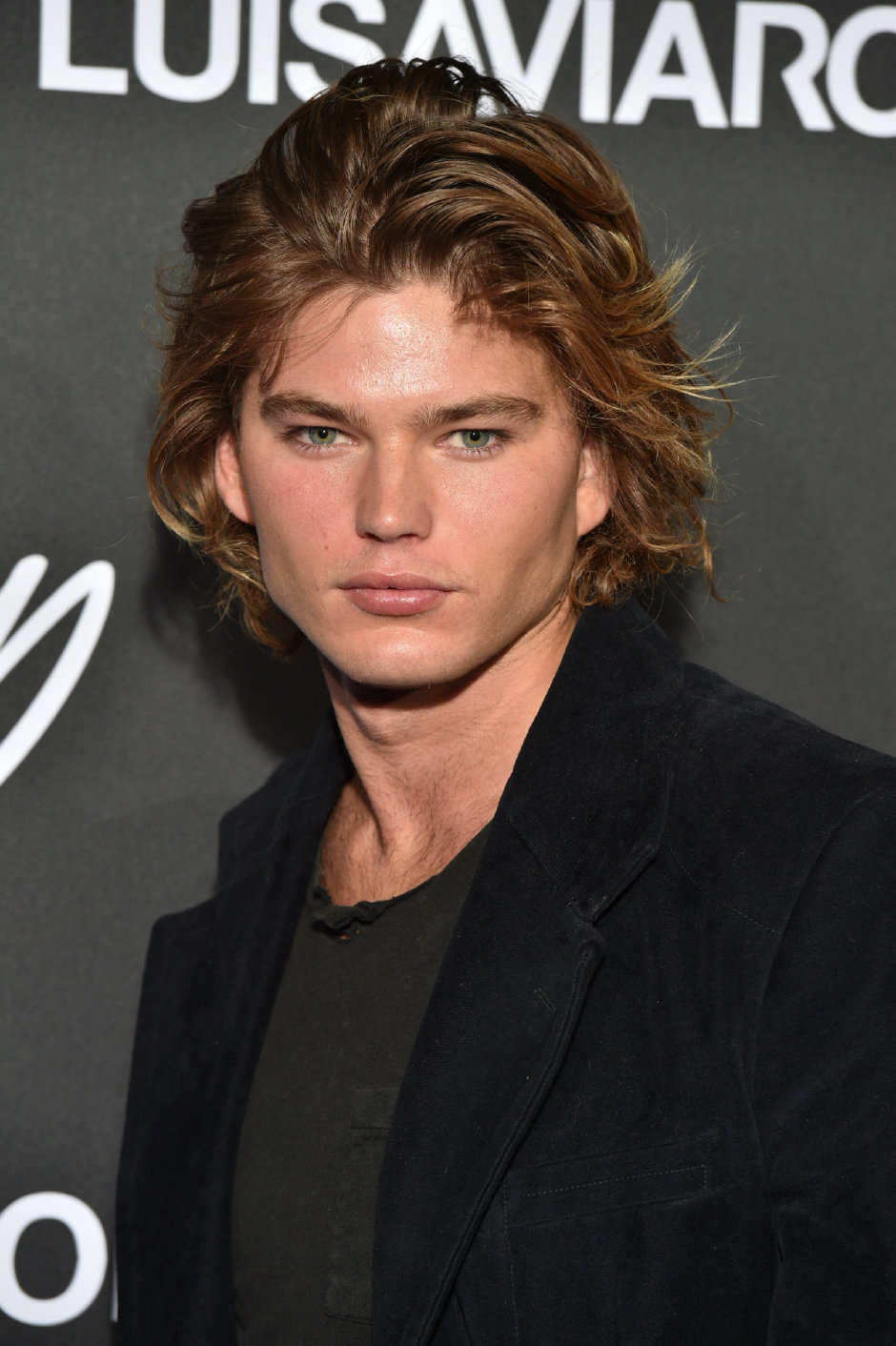 Eforsuz, Dağınık ve Cool Saçların Yeni İlhamı: Jordan Barrett