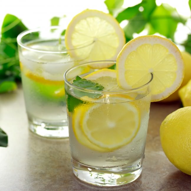 Güne limonlu suyla başlamak için 20 neden