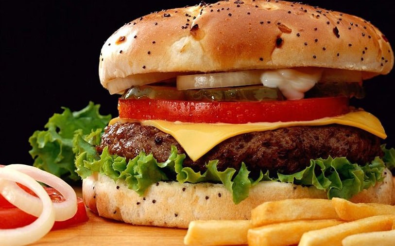 Hamburger yedikten sonra vücudunuz böyle değişiyor