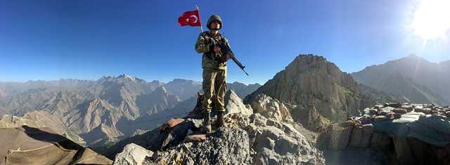 Mehmetçik 2522 rakımlı Oramar Üs Bölgesi’ndeki zorlu nöbeti
