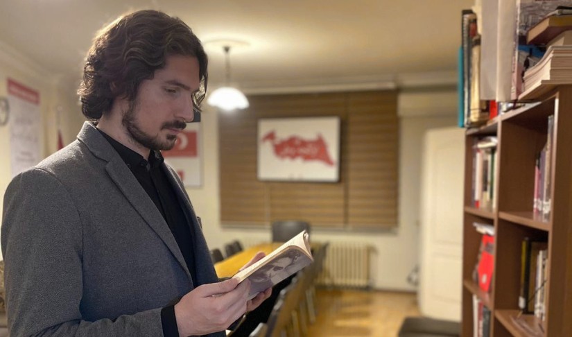 Yunus Karadağ: Şiir Bir Hasreti dindirmeli.
