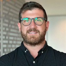 Adnan Karadeniz