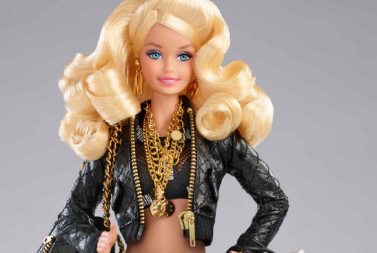 Jeremy Scott Un Barbie Aski