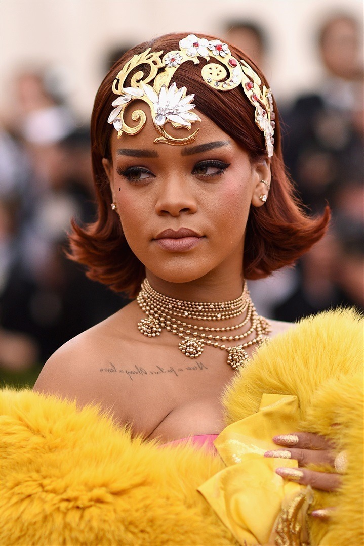 Rihanna, 2015