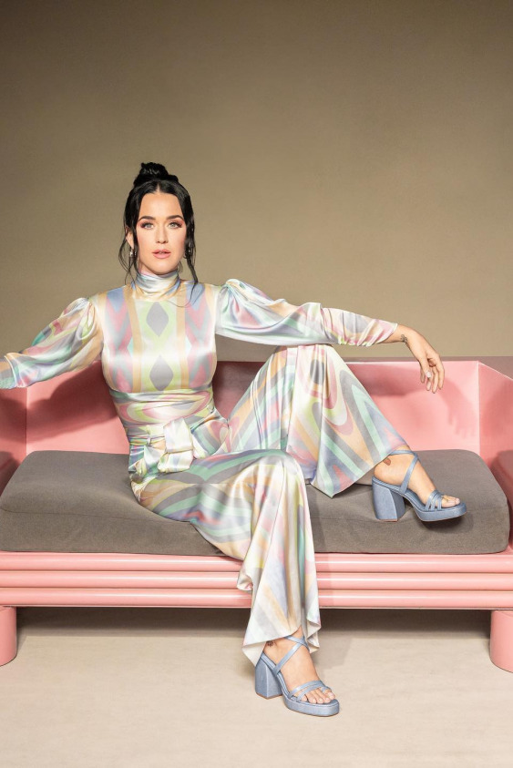 Katy Perry Yeni Ayakkabı Koleksiyonunu Sunuyor