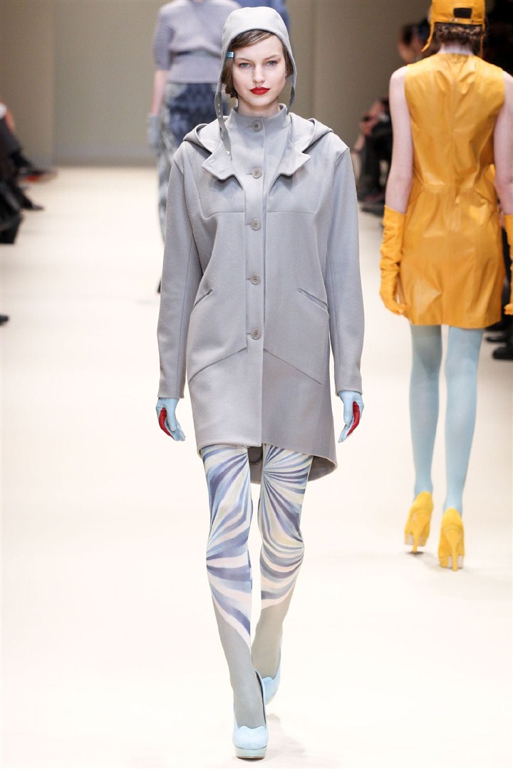 Платья закрытые повседневные. Длинное белое платье с длинным рукавом. Викторианский стиль в одежде 2020. Модные закрытые. Закрытые платья.