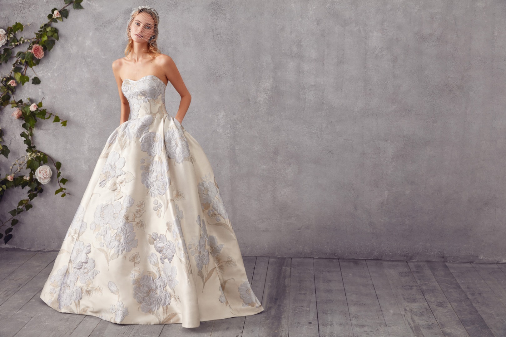 oleg cassini website