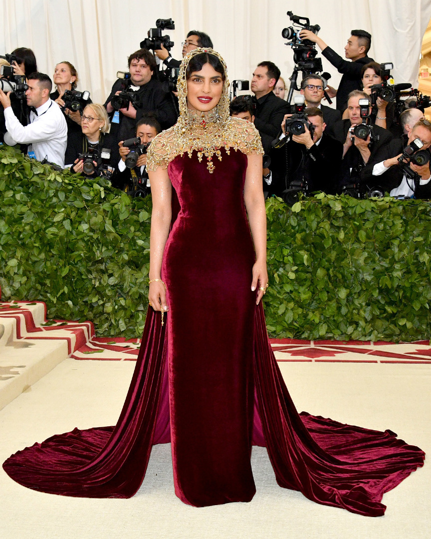 MET Gala 2018 En İyi Kırmızı Halı Görünümleri